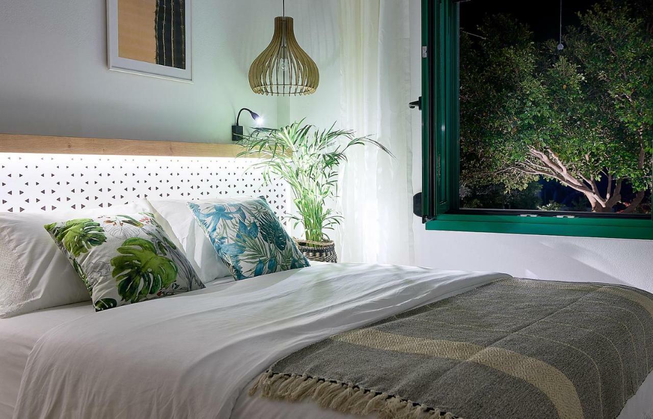 Beachfront Villa On Crete - Kirvas, Member Of Pelagaios Villas Koutsounári Exterior foto